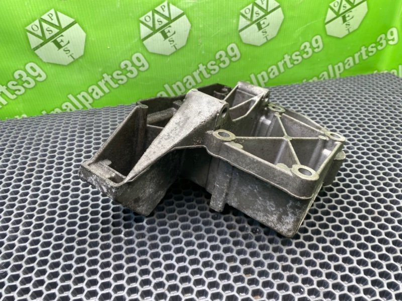 Кронштейн компрессора кондиционера, 1600 рублей, Калининград