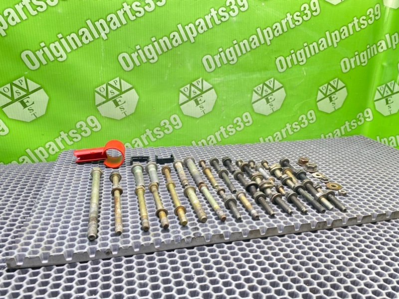 Болты двигателя, 1900 рублей, Калининград