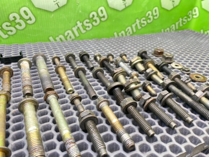 Болты двигателя, 1900 рублей, Калининград