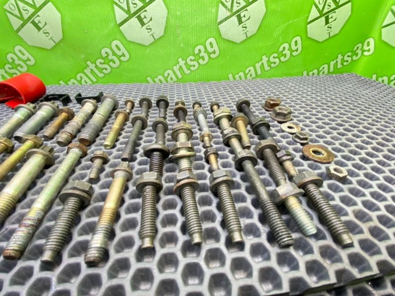 Болты двигателя, 1900 рублей, Калининград