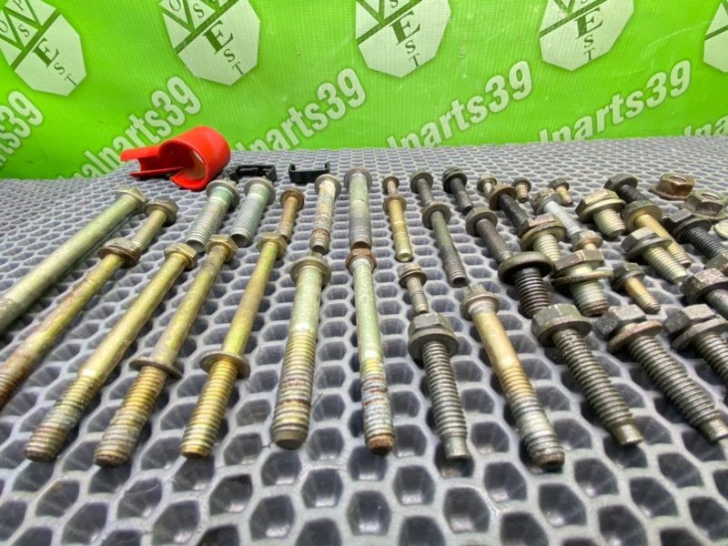 Болты двигателя, 1900 рублей, Калининград
