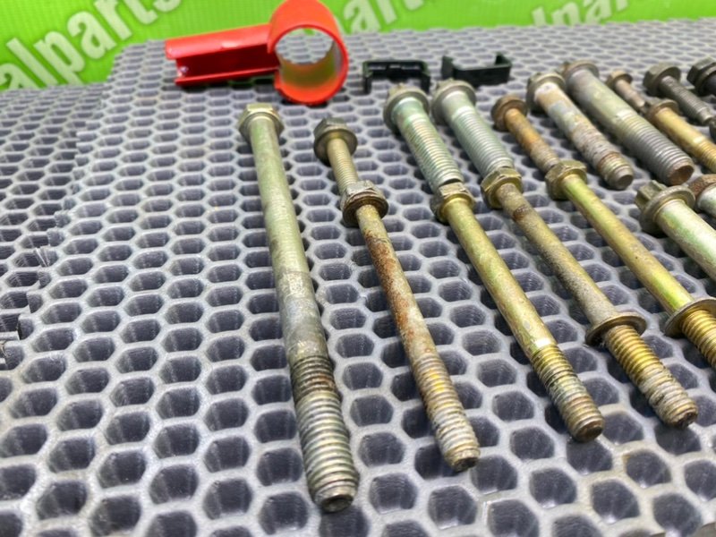 Болты двигателя, 1900 рублей, Калининград