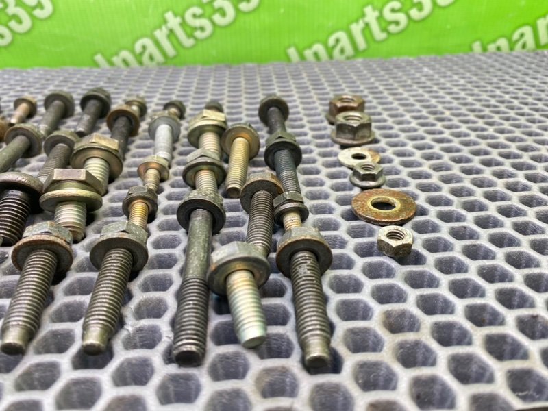 Болты двигателя, 1900 рублей, Калининград