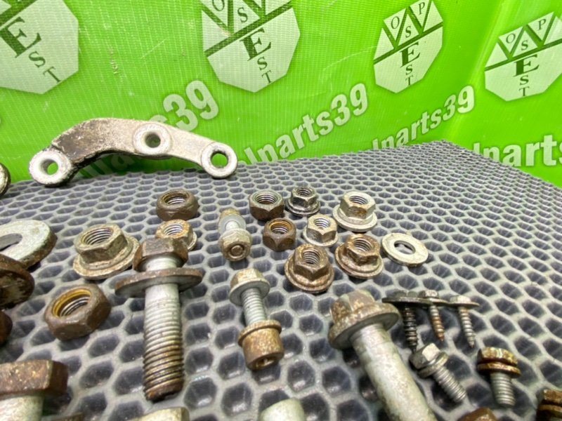 Болты подрамника, 1900 рублей, Калининград