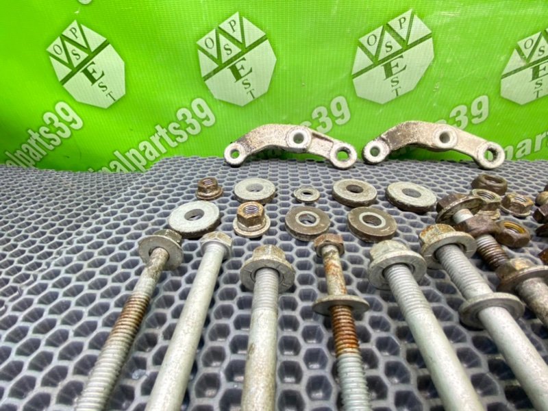 Болты подрамника, 1900 рублей, Калининград