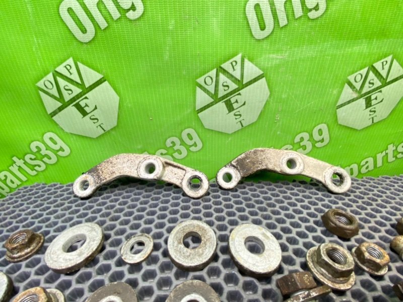 Болты подрамника, 1900 рублей, Калининград