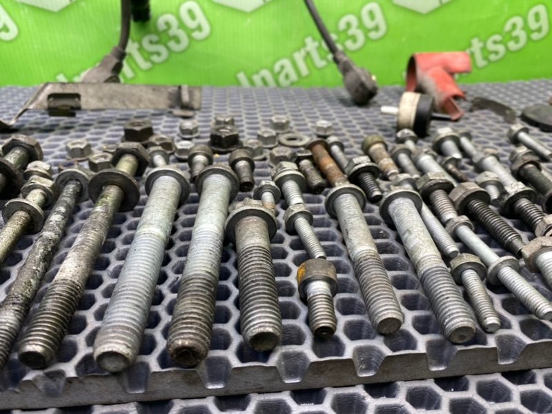 Болты двигателя, 2400 рублей, Калининград