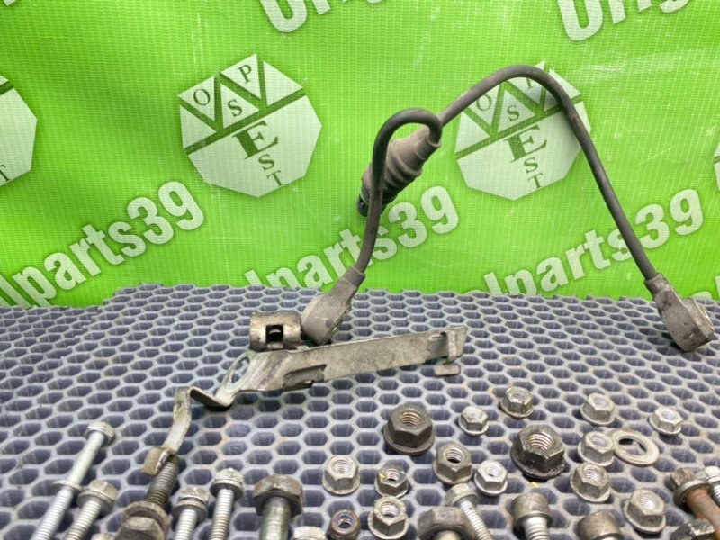 Болты двигателя, 2400 рублей, Калининград