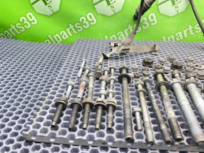 Болты двигателя, 2400 рублей, Калининград