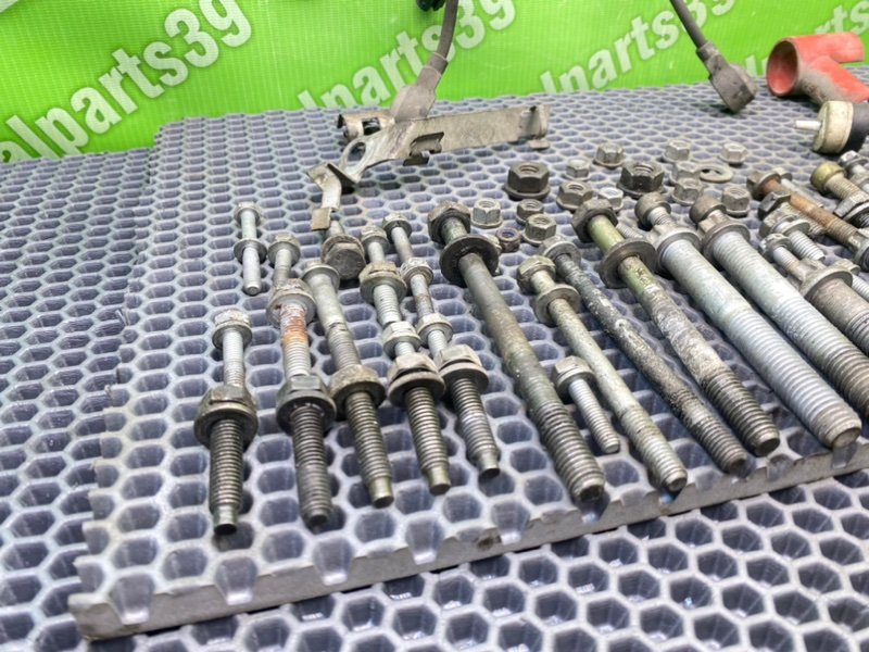 Болты двигателя, 2400 рублей, Калининград