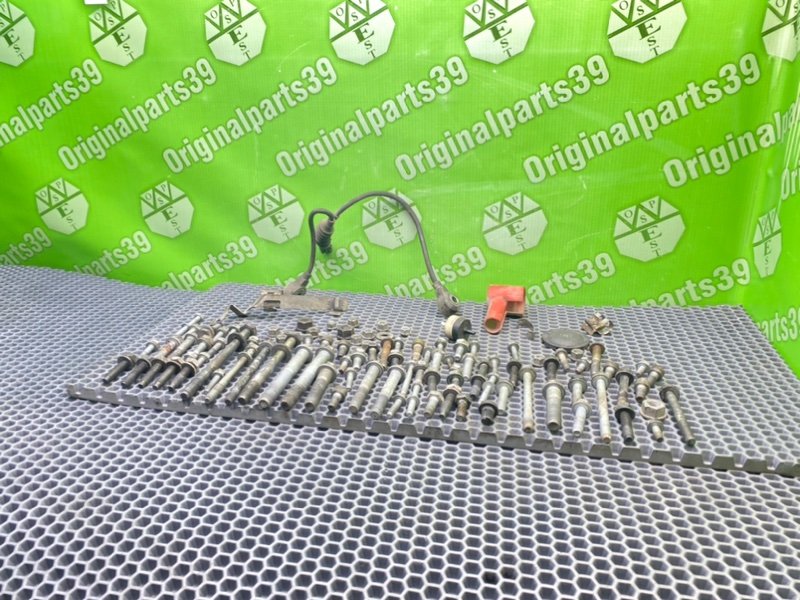 Болты двигателя, 2400 рублей, Калининград