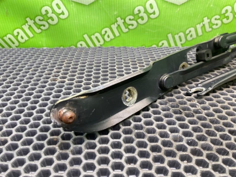 Петли багажника, 1000 рублей, Калининград