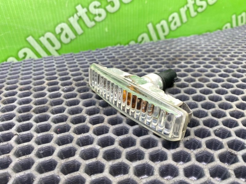 Повторитель поворота, 1000 рублей, Калининград