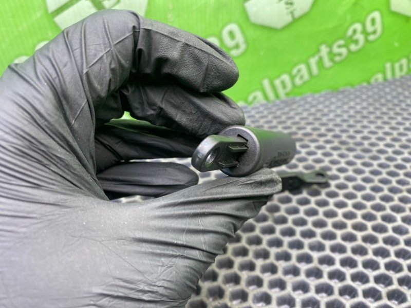 Демпфер бардачка, 1700 рублей, Калининград