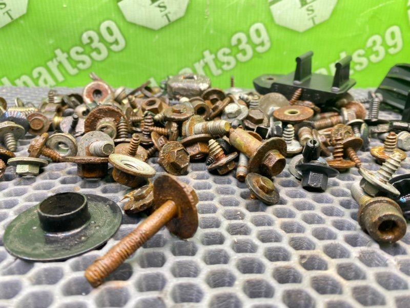 Болты, 2200 рублей, Калининград