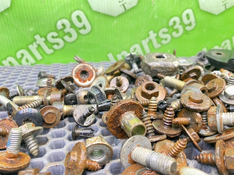 Болты, 2200 рублей, Калининград