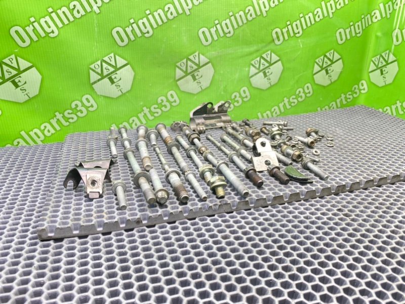 Болты двигателя, 2300 рублей, Калининград