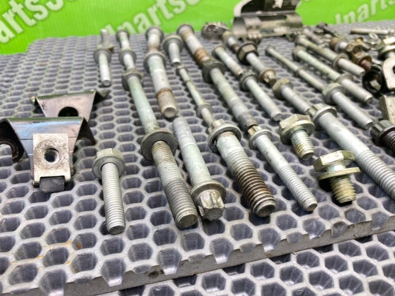 Болты двигателя, 2300 рублей, Калининград