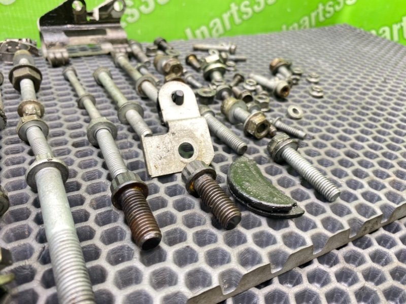 Болты двигателя, 2300 рублей, Калининград