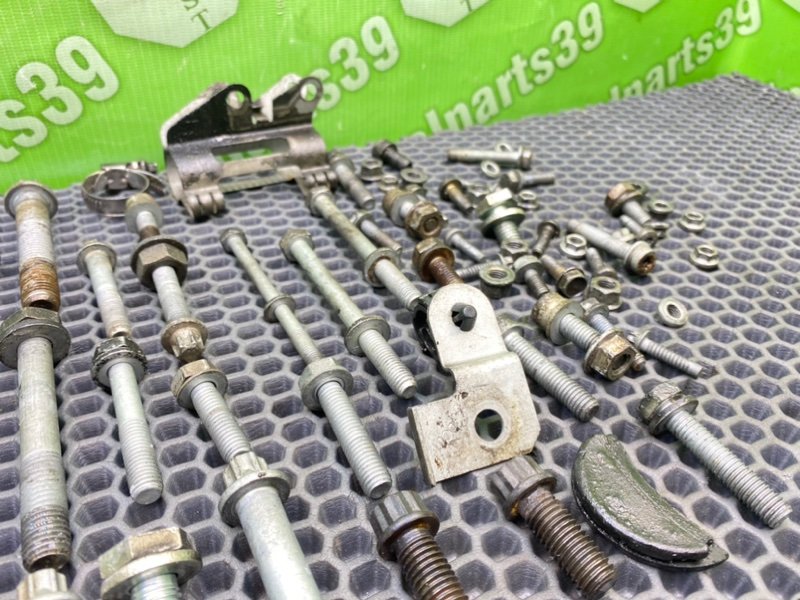 Болты двигателя, 2300 рублей, Калининград