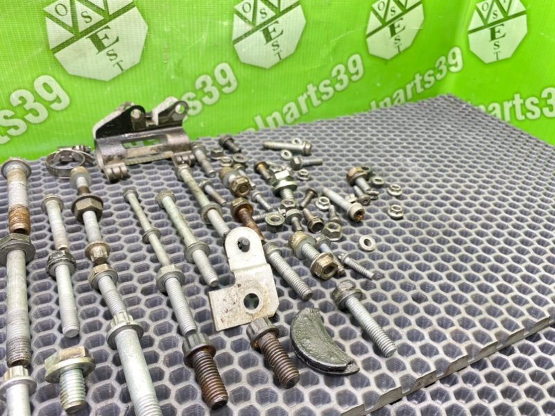 Болты двигателя, 2300 рублей, Калининград