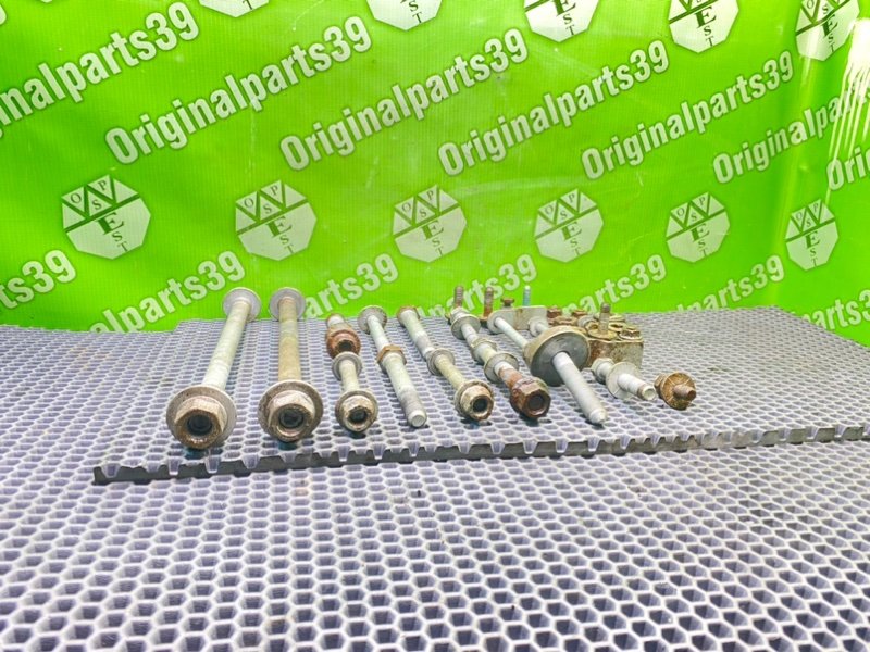 Болты подрамника, 1900 рублей, Калининград