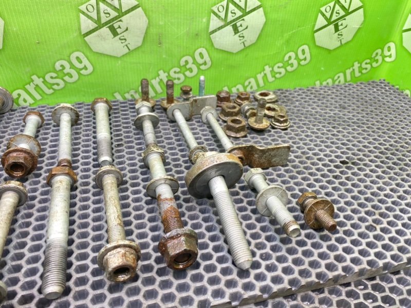 Болты подрамника, 1900 рублей, Калининград