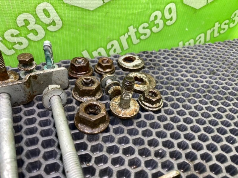 Болты подрамника, 1900 рублей, Калининград