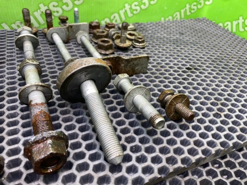 Болты подрамника, 1900 рублей, Калининград