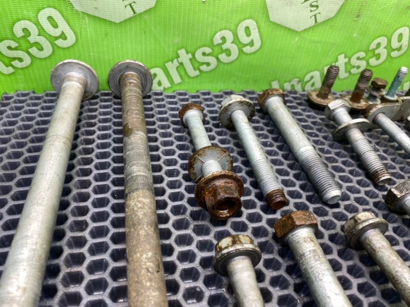 Болты подрамника, 1900 рублей, Калининград