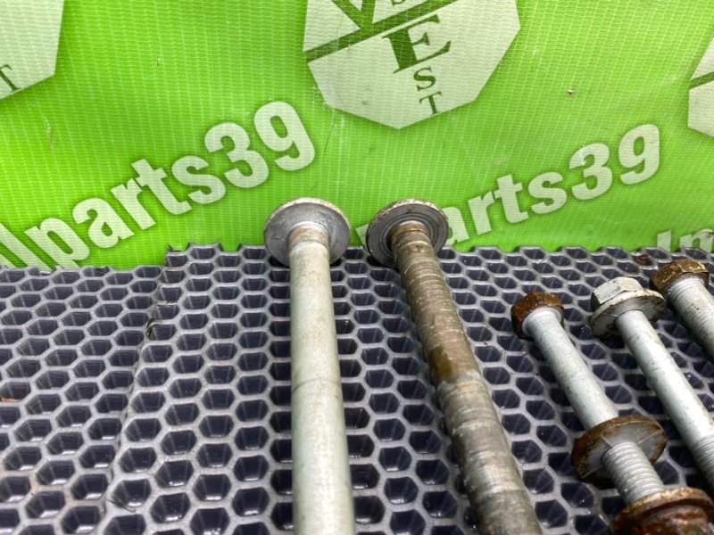 Болты подрамника, 1900 рублей, Калининград