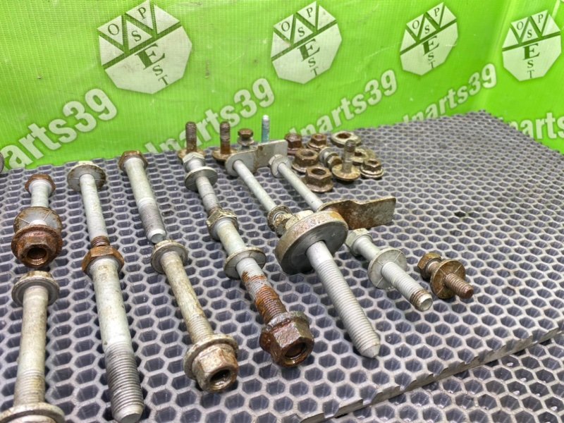 Болты подрамника, 1900 рублей, Калининград