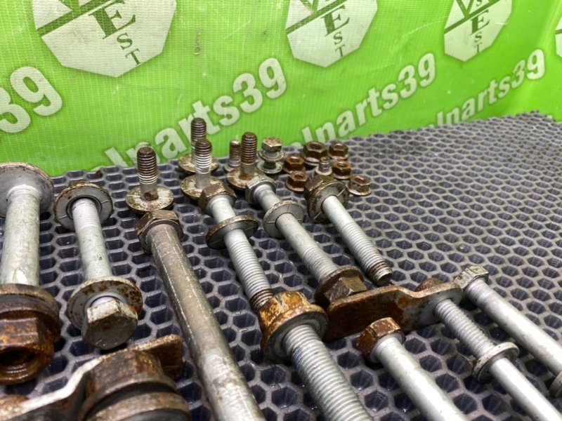 Болты подрамника, 1900 рублей, Калининград