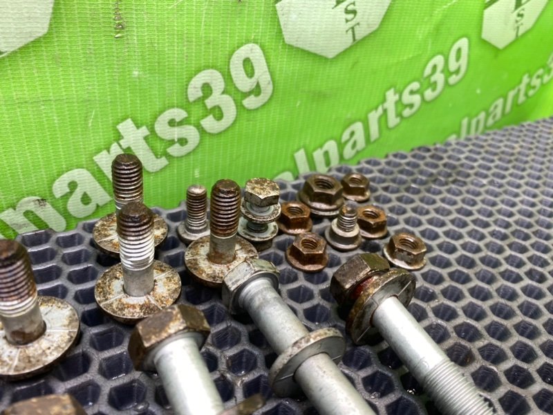 Болты подрамника, 1900 рублей, Калининград