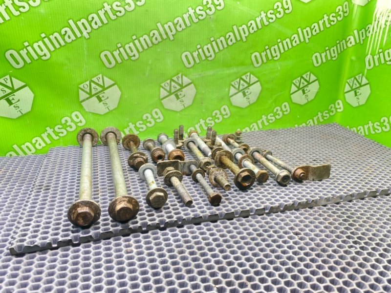 Болты подрамника, 1900 рублей, Калининград