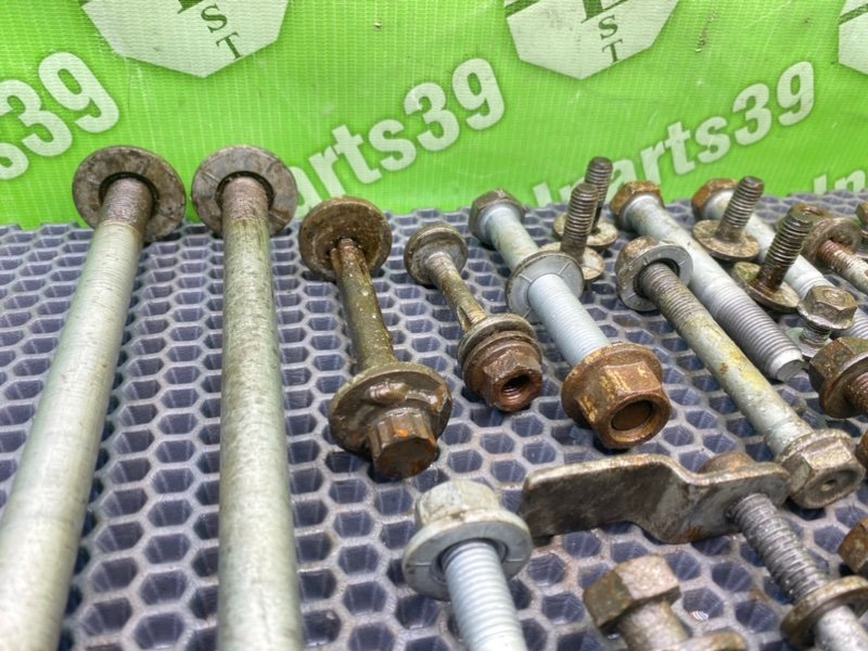 Болты подрамника, 1900 рублей, Калининград