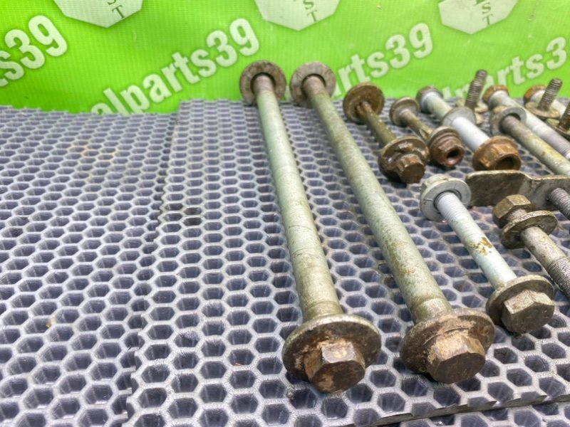 Болты подрамника, 1900 рублей, Калининград