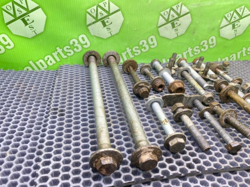 Болты подрамника, 1900 рублей, Калининград