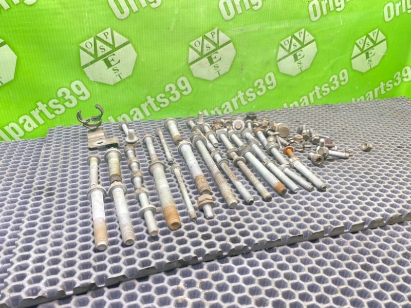 Болты двигателя, 2200 рублей, Калининград