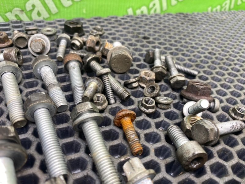 Болты двигателя, 2200 рублей, Калининград