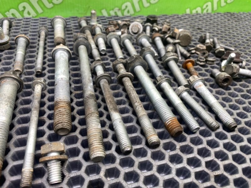 Болты двигателя, 2200 рублей, Калининград