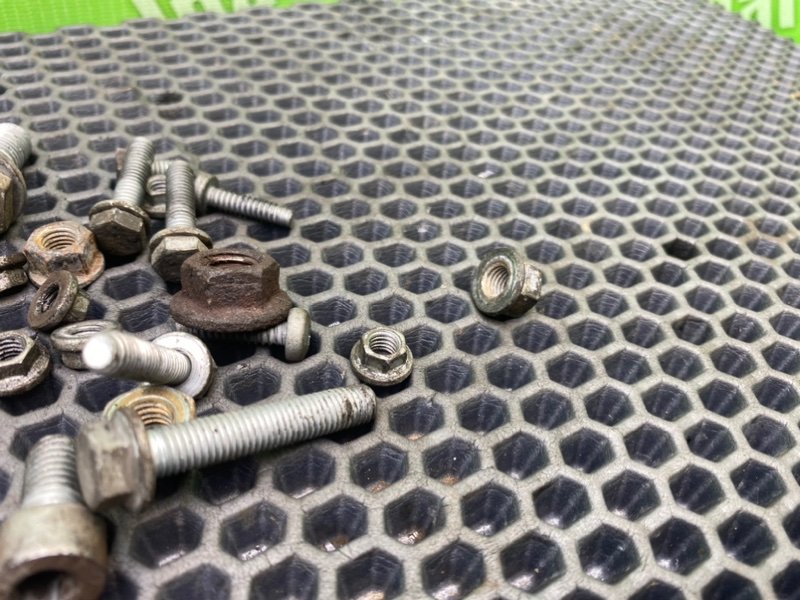 Болты двигателя, 2200 рублей, Калининград