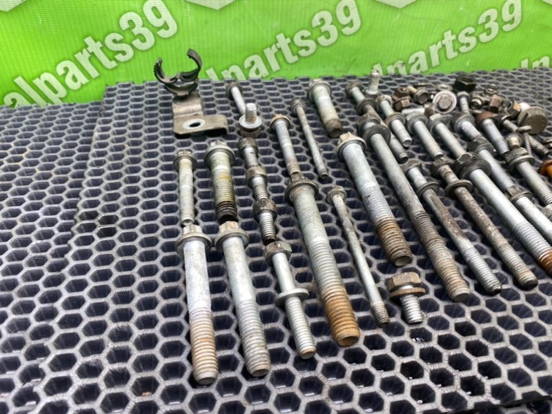 Болты двигателя, 2200 рублей, Калининград