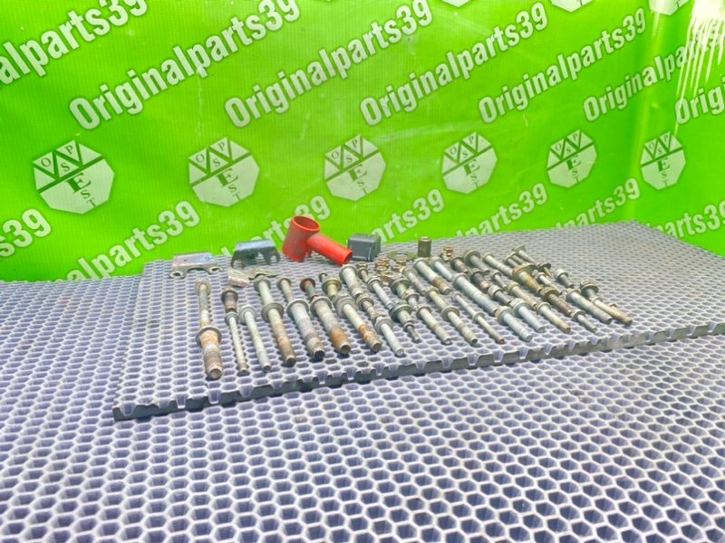 Болты двигателя, 1700 рублей, Калининград