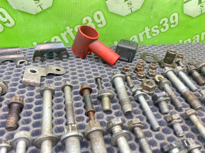 Болты двигателя, 1700 рублей, Калининград