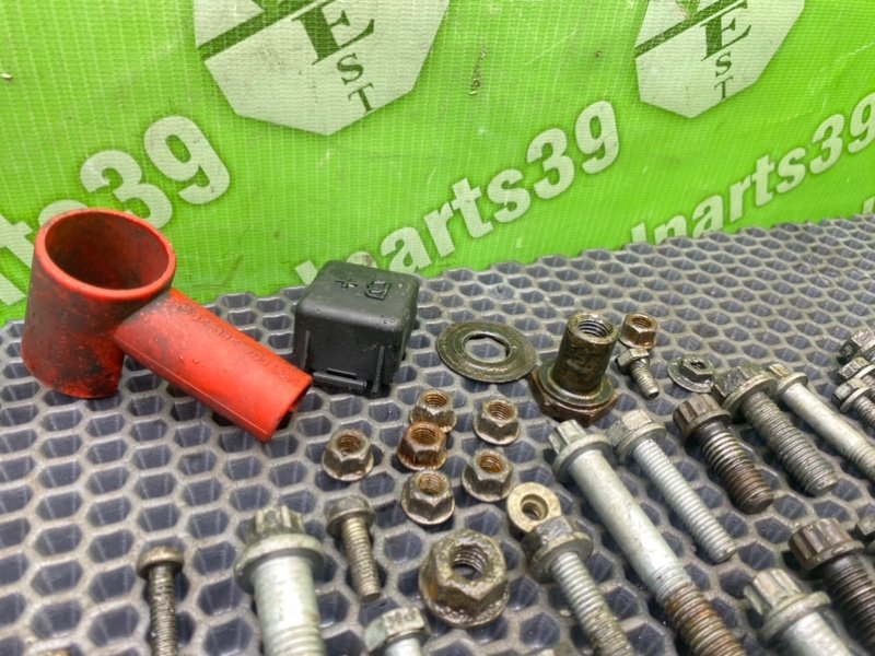 Болты двигателя, 1700 рублей, Калининград