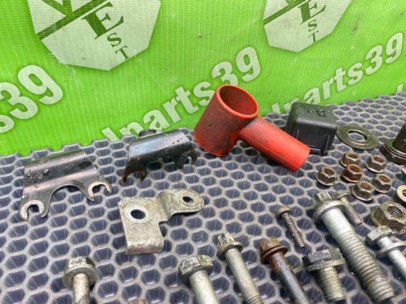 Болты двигателя, 1700 рублей, Калининград