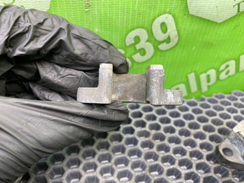 Кронштейны, 2800 рублей, Калининград