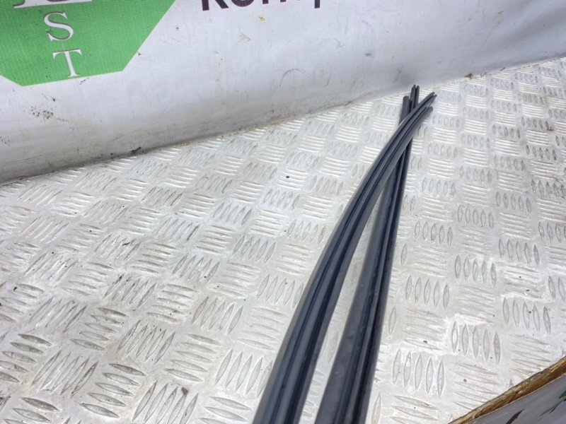 Уплотнители капота, 1000 рублей, Калининград