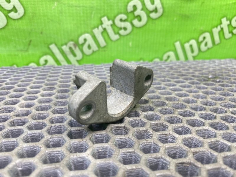 Кронштейн, 800 рублей, Калининград